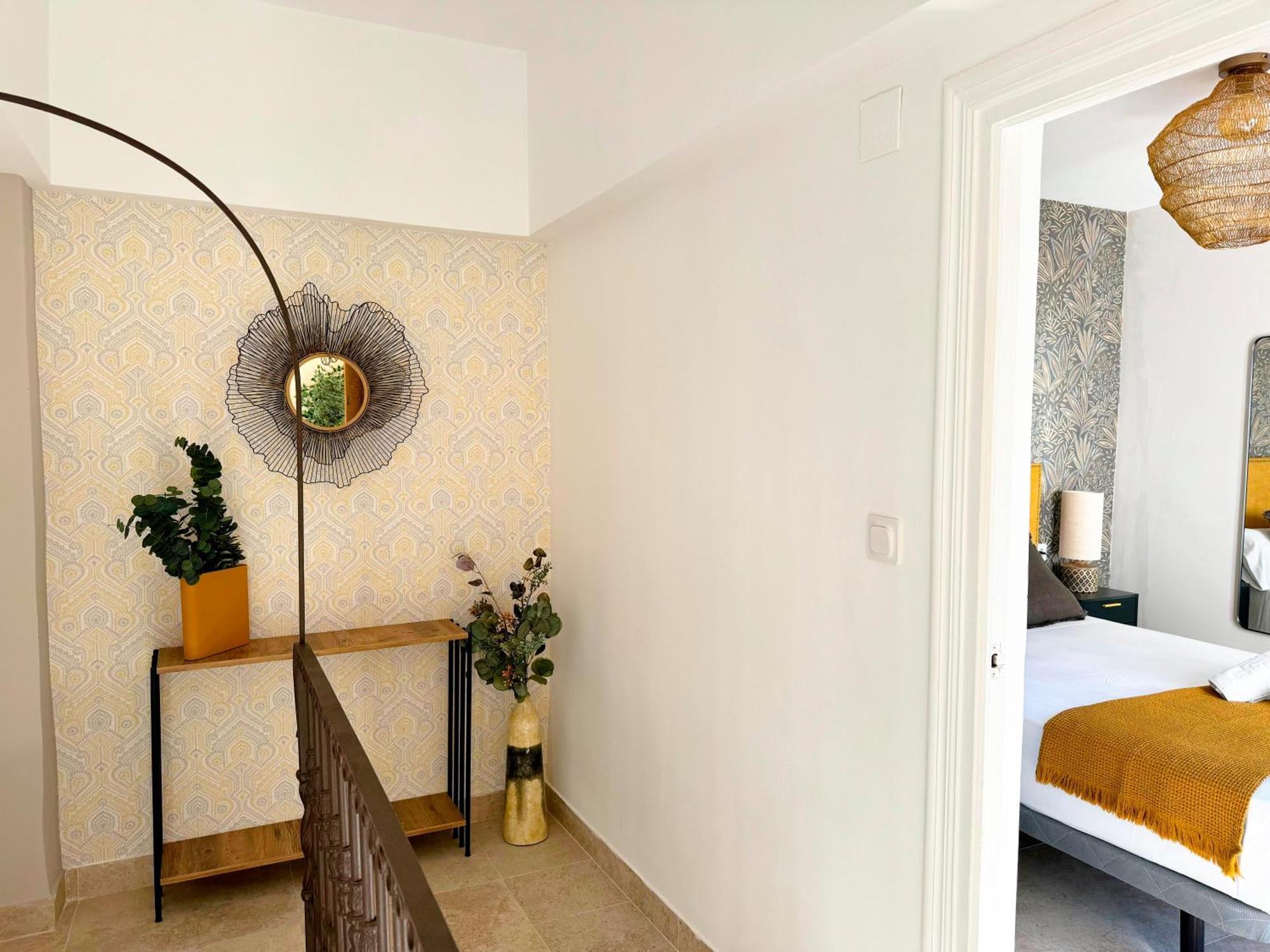 Apartamentos Plaza San Agustin 3000 Гранада Экстерьер фото